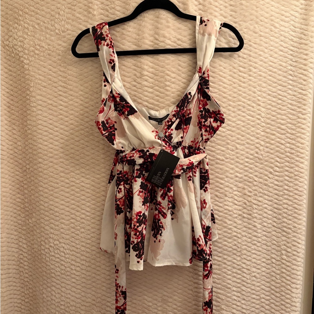 Floral Sleeveless Top with Belt